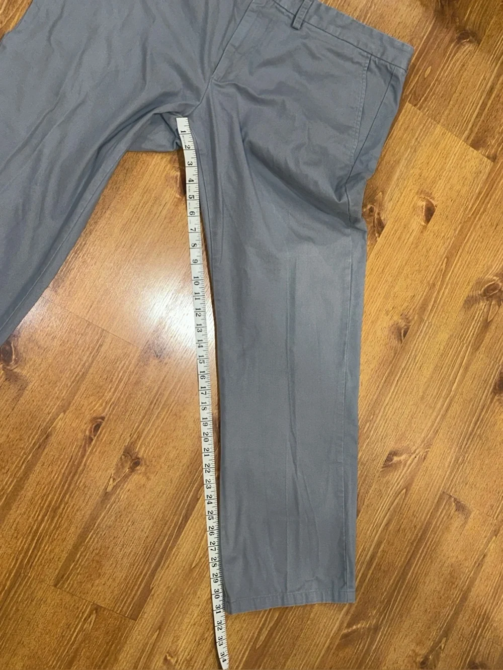 Old Navy Straight Leg Gray Chinos Trousers Pants Men Size 38 X 32